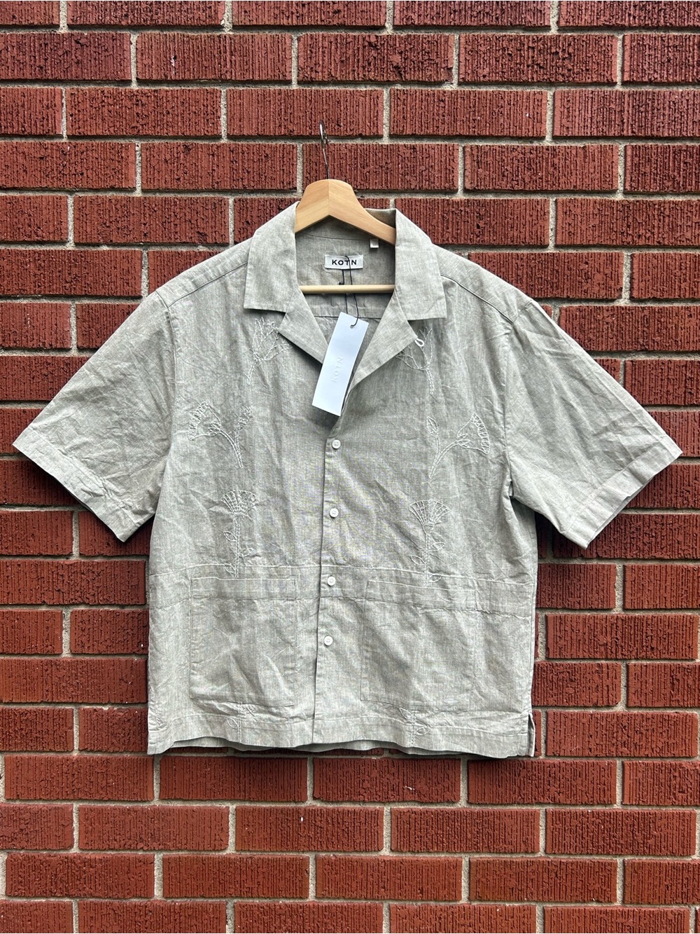 KOTN Men’s Linen Camp Shirt Olive Embroidered NWT